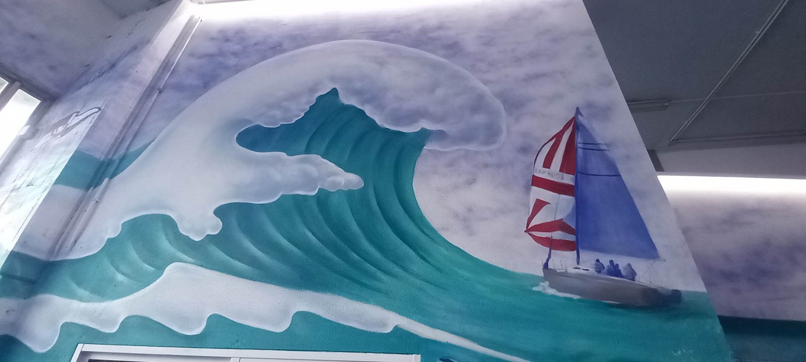 Club del Mar San Amaro Coruña-Mural Outón Ola gigante