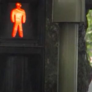 Semáforo en rojo_Retrato Video