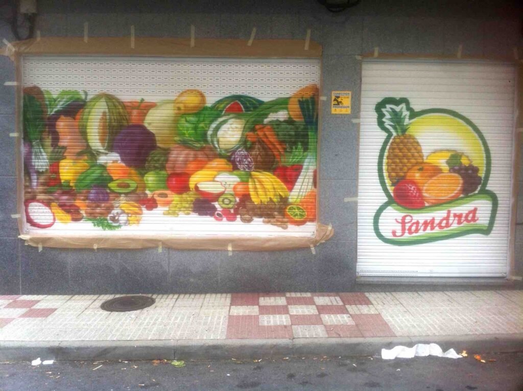Tutti Frutti_Fruteria Sandra Laracha mural Pablo Outon